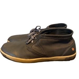 Softinos by Fly London Rafa Chukka sneaker in washed blue leather size 46